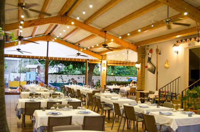 El Perelló y el Perellonet, muy cerca de Valencia, te ofrecen los mejores restaurantes para disfrutar de un buen manjar en un entorno tranquilo e inigualable. 