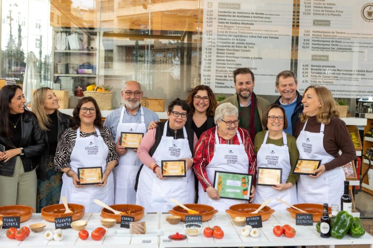 todos los participantes y los organizadores (1)